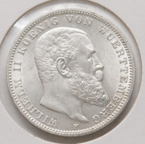 Die Rückseite zeigt den großen gekrönten Reichsadler mit dem Wappenschild der Hohenzollern. Die Umschrift lautet DEUTSCHES REICH 1912 und am unteren Rand ist der Nennwert DREI MARK zu lesen. Das Design besticht durch die detailreiche Darstellung der Schwingen und der Kaiserkrone.