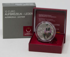 Runde Münze mit geprägtem Portraitprofil-Motiv,...