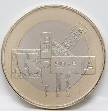 Die markante Wertseite der slowenischen 3-Euro-Münzen mit dem großen Nominalwert 3 EVRO im Kern des bimetallischen Feldes.