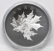 Rückseite der Kanada 20 Dollar 2026 Triple Maple Leaf Silbermünze mit dem offiziellen Porträt Seiner Majestät König Charles III.