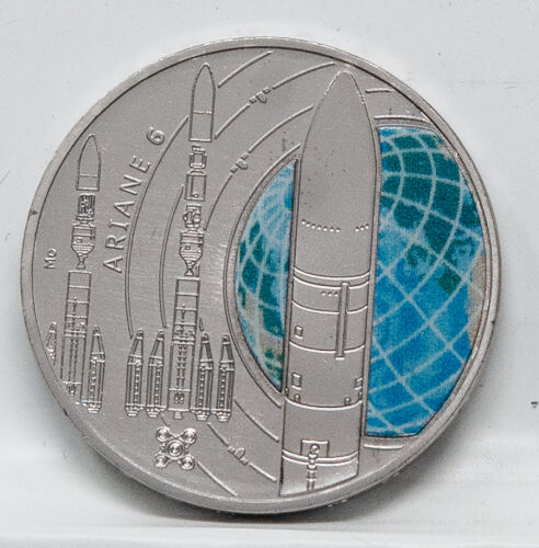 Vorderseite der Deutschland 5 Euro 2026 Gedenkmünze Ariane 6 (Prägestätte F) mit dem dynamischen Raketenstart.
