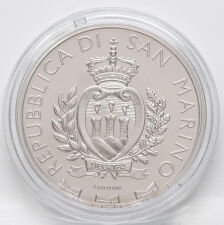 Klassische Wappenseite der Republik San Marino mit Wertangabe 10 Euro.